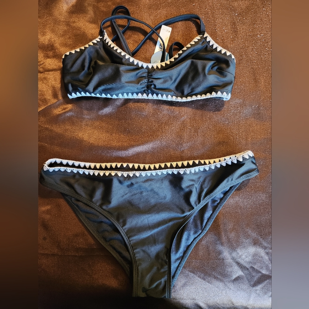 Cupshe bikini NWT